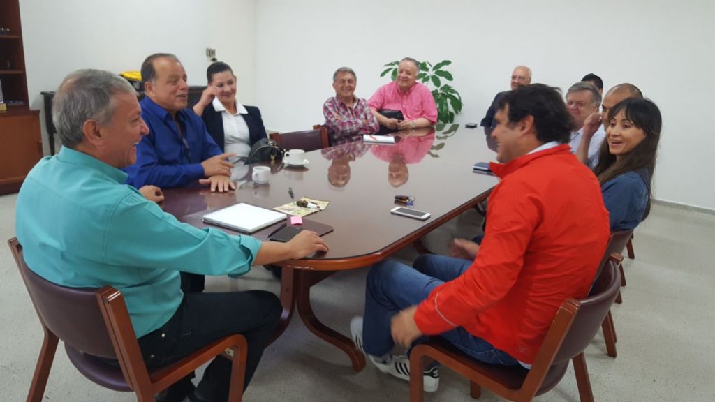 Comenzó trabajo conjunto entre el Politécnico Jaime Isaza Cadavid y el Independiente Medellín