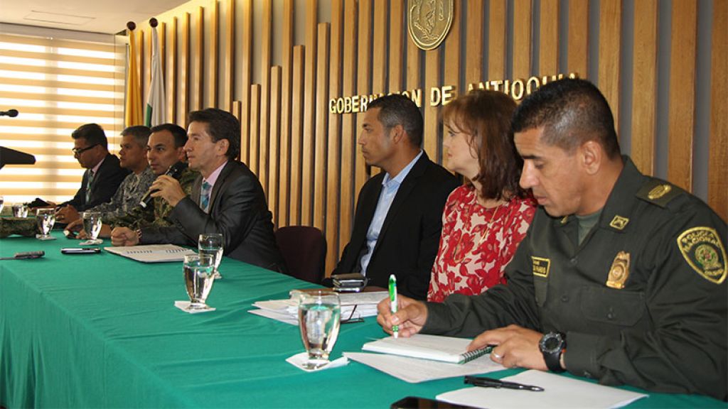 Declaraciones del Gobernador de Antioquia luego de consejo de seguridad este martes 24 de mayo. Abordó tres temas: Buriticá, El Bagre y Bajo Cauca en General y los inmigrantes en Turbo