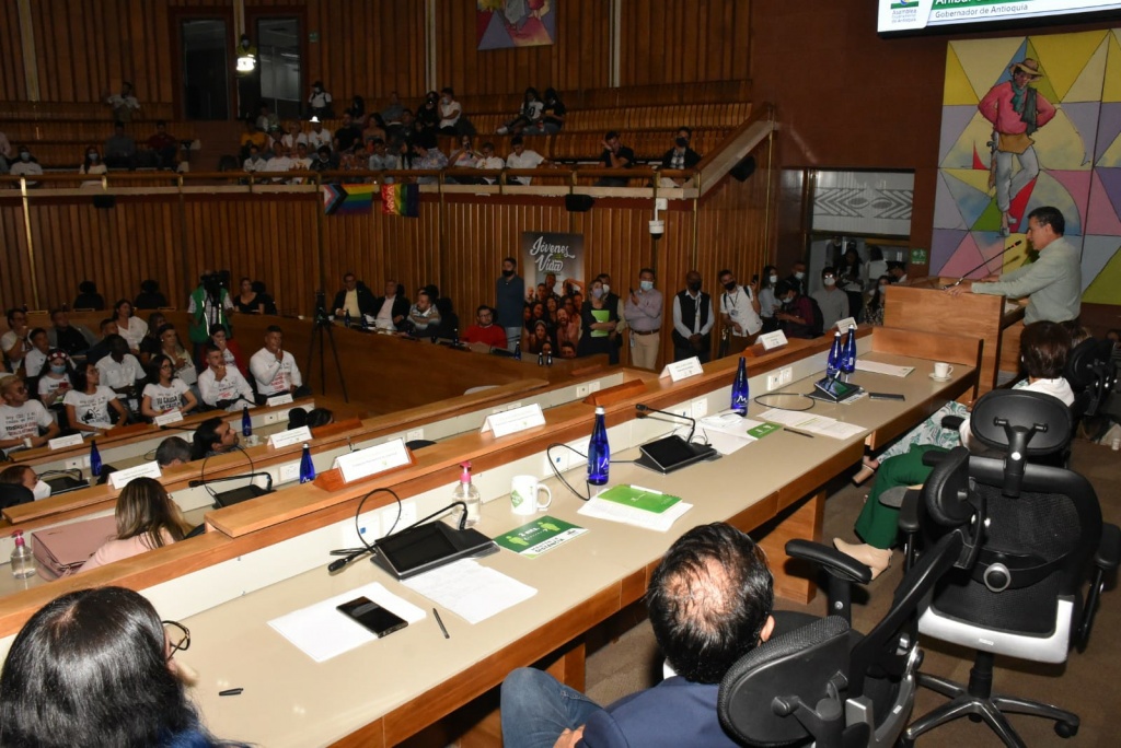 Gobernador de Antioquia instaló el Consejo Departamental de Juventud