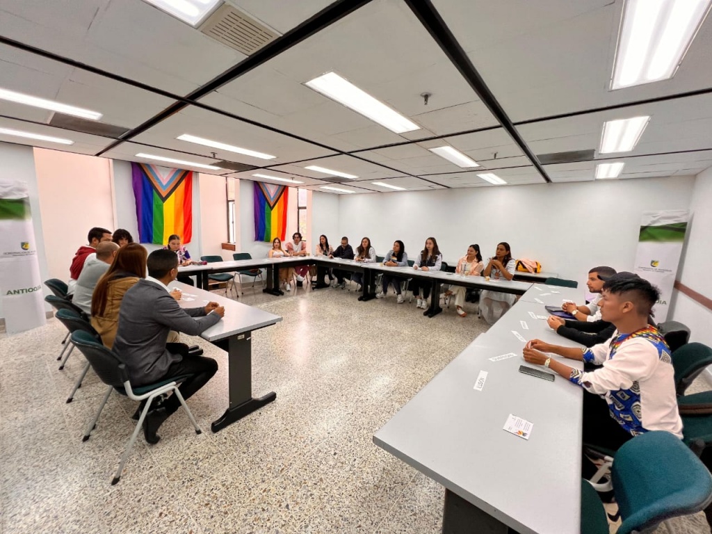 La Gobernación de Antioquia trabaja para garantizar los derechos de la población LGBTIQ+