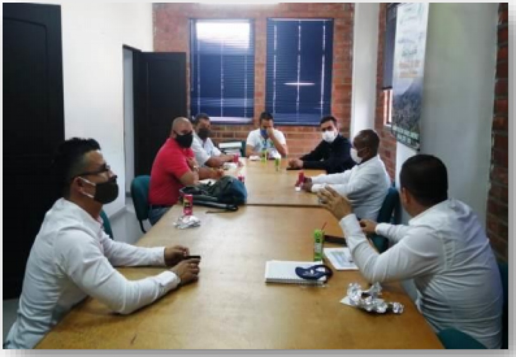 Gerente de Indeportes Antioquia y Subgerente de Fomento Deportivo se reunieron con Dirigentes del Oriente Antioqueño en el municipio de San Luis