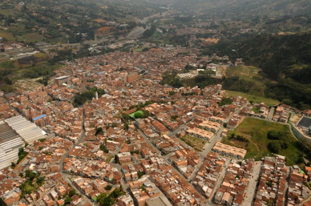 Gobernación de Antioquia hace llamado de alerta ante intoxicación por ingesta de dulces en Colegio de Copacabana