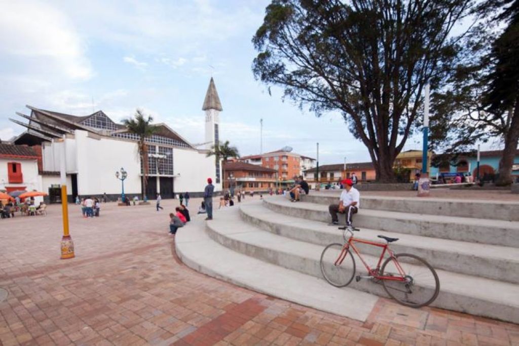 En vacaciones y festivos de junio, piense y disfrute de Antioquia