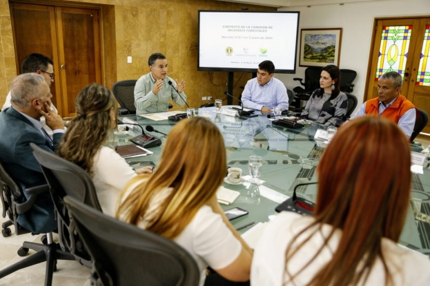 Trabajar UNIDOS por la creación de la comisión técnica asesora para la gestión de riesgo de desastres por incendios