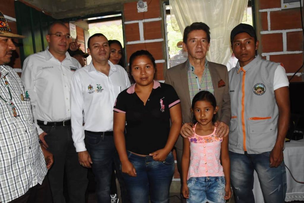 Una escuela y 35 viviendas para las comunidades indígenas entregó el Gobernador en Ciudad Bolívar