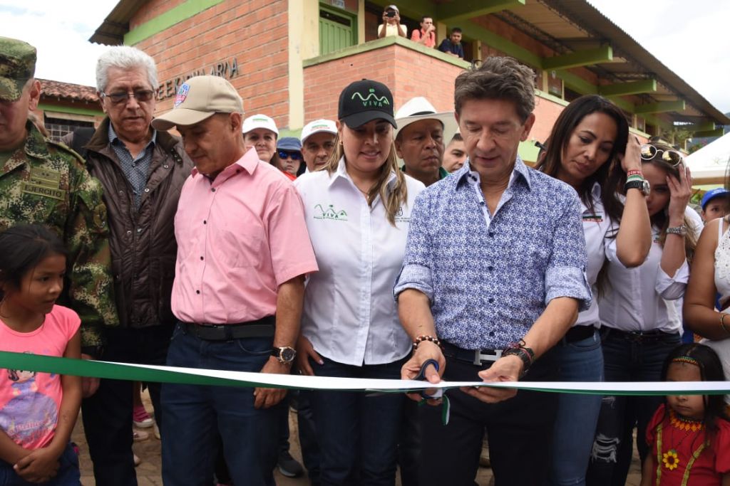 Gobernador entregó en Jardín obras por más de 2.600 millones de pesos
