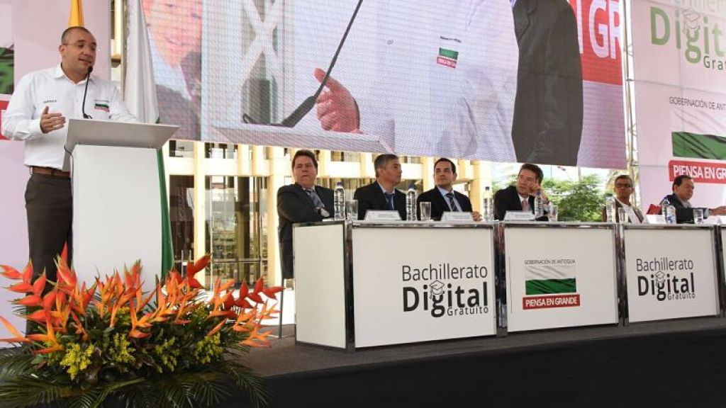 Gobernación de Antioquia transforma la educación con el Bachillerato Digital Gratuito