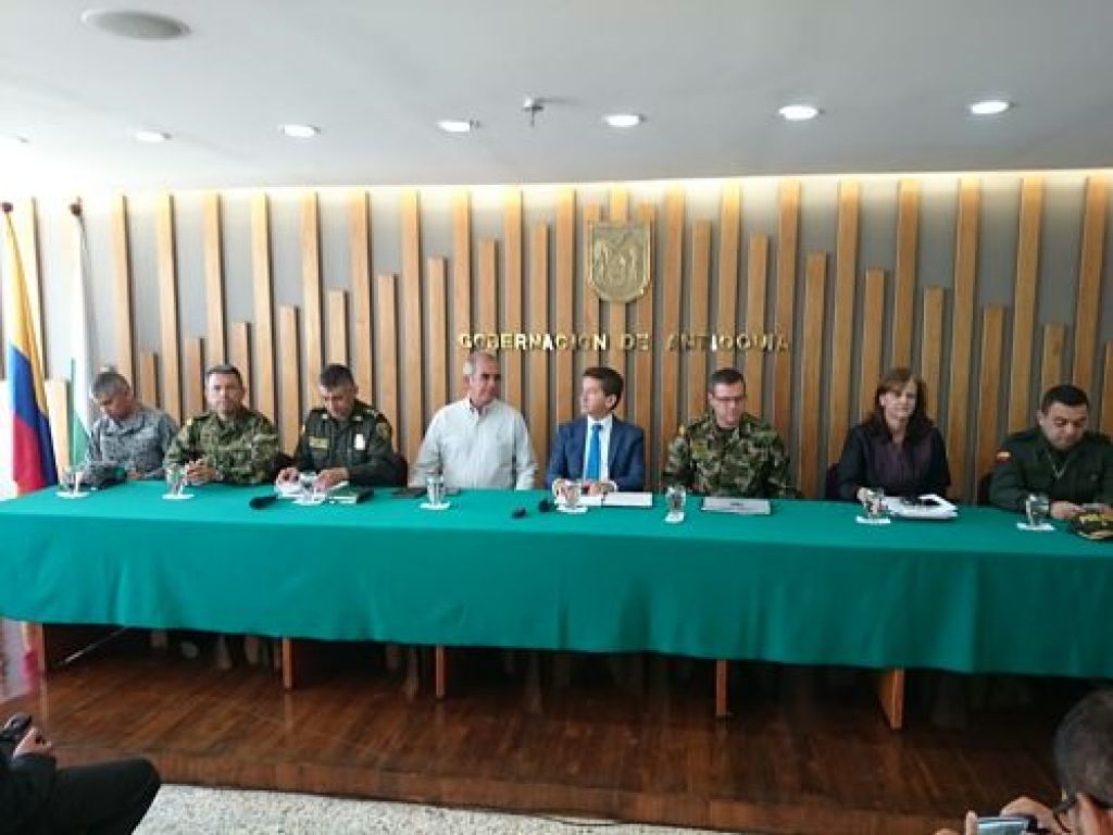 Preocupación en Antioquia por movimientos de grupos ilegales en territorios abandonados por las FARC.