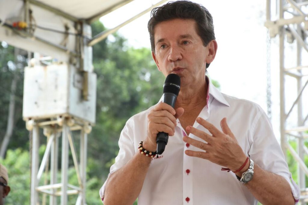 El Gobernador de Antioquia, Luis Pérez Gutiérrez, se refirió a los cambios propuestos por el Gobierno Nacional en cuanto a la Ley Seca durante elecciones.