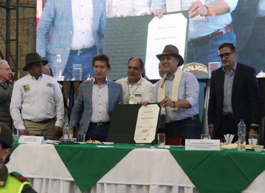Bolsa de crédito por 487 mil 500 millones de pesos del Fondo Empresarial Agroindustrial Antioquia Siembra