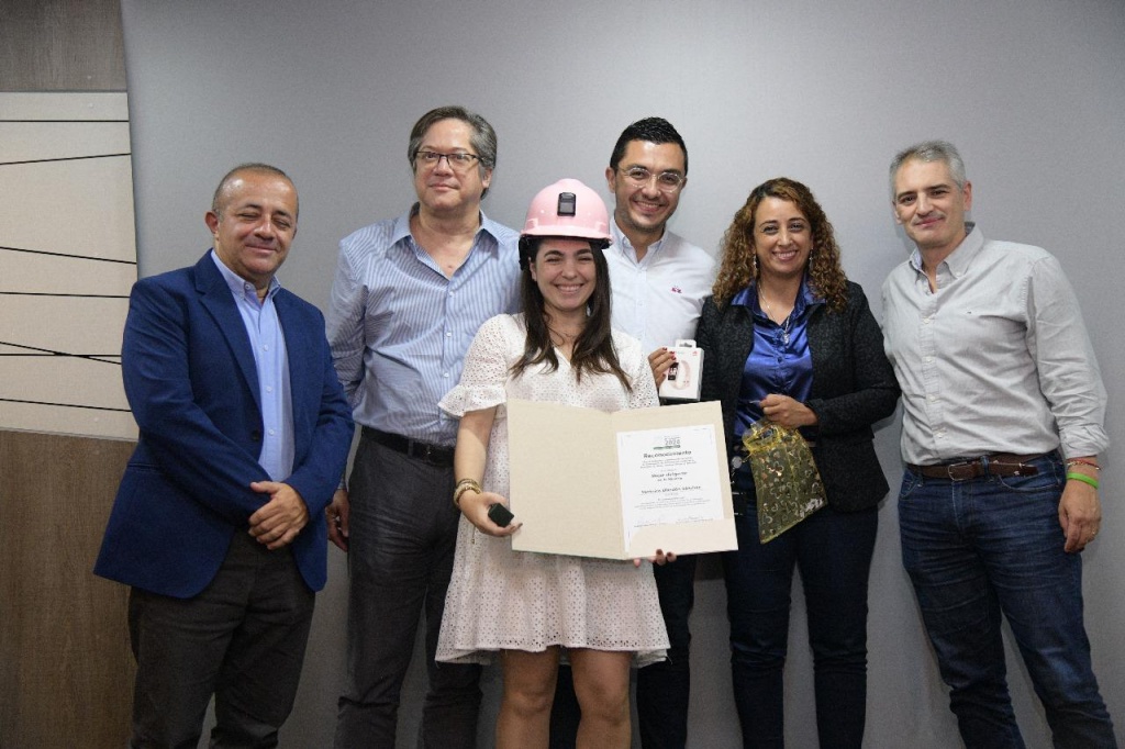 La Gobernación premió el talento de los empresarios y emprendedores de Antioquia y de las mujeres dedicadas a la minería en el departamento