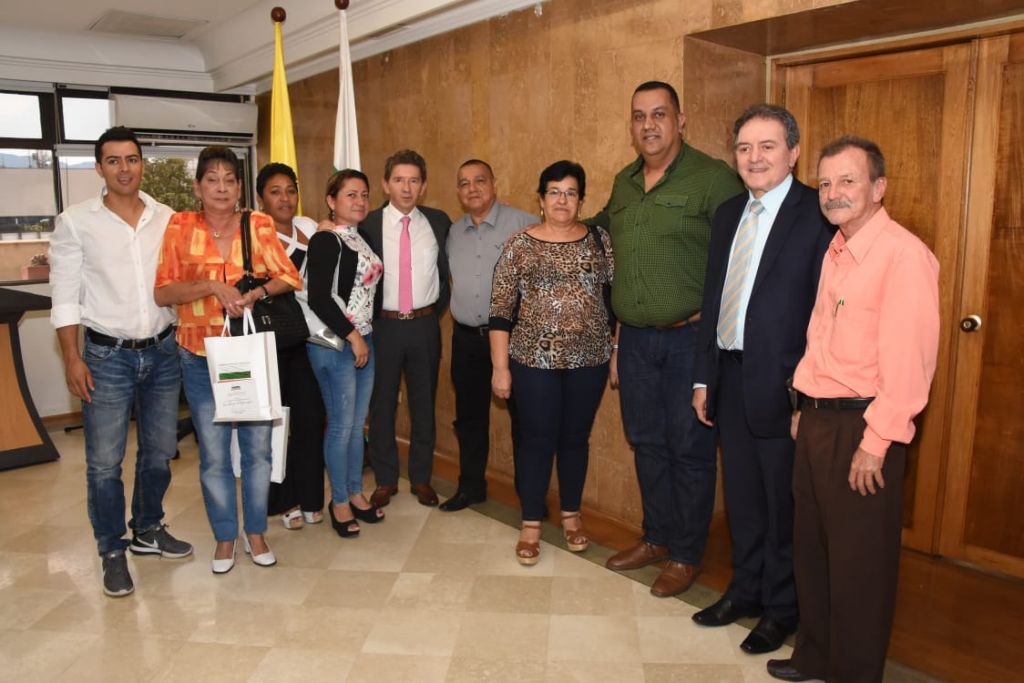 En “Un Café con el Gobernador” más de 4 mil millones de pesos fueron aprobados para obras en Cisneros