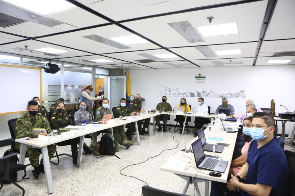 Antioquia ha inmunizado el 76% del personal salud de primera línea