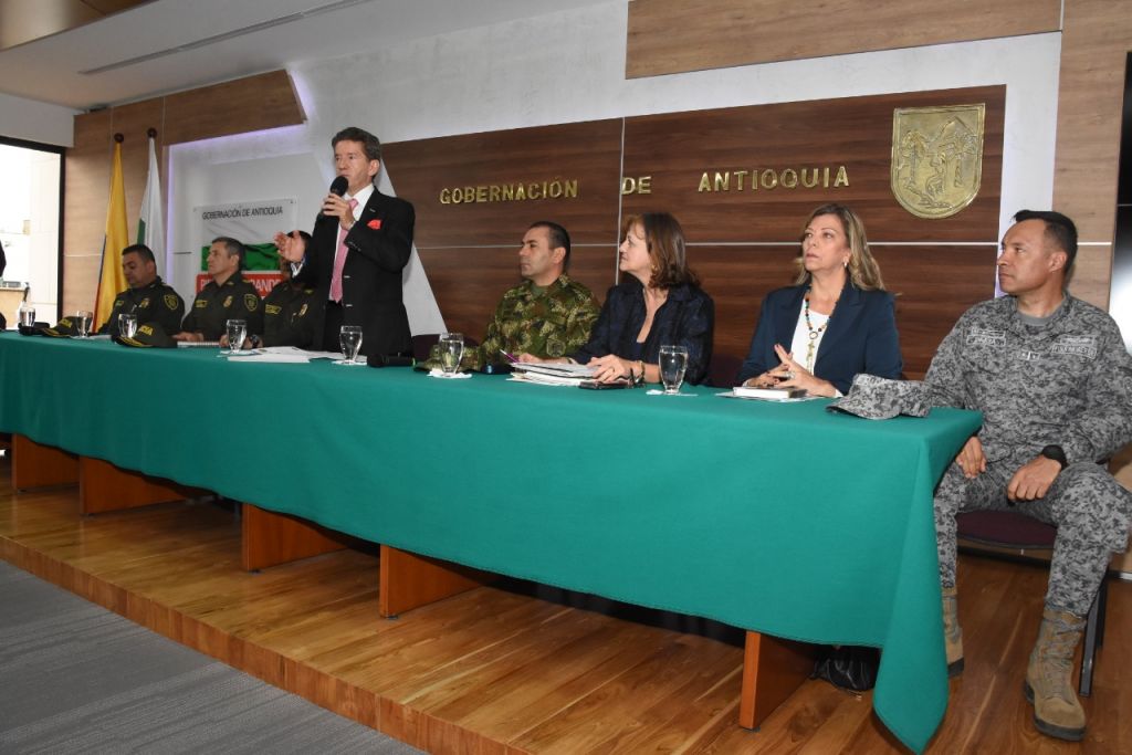 Algunos temas abordados por el gobernador Luis Pérez luego del consejo de seguridad de este martes