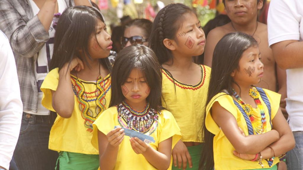 Las niños indígenas celebraron mes de la niñez