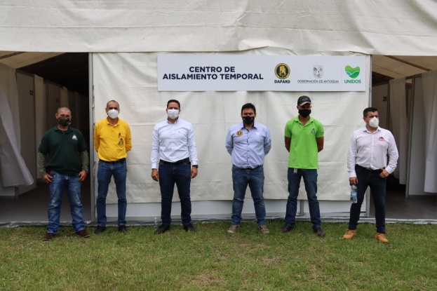 Director del Dapard entregó en Salgar y Ciudad Bolívar los primeros Centros de Aislamiento Temporal para recolectores de café con COVID-19