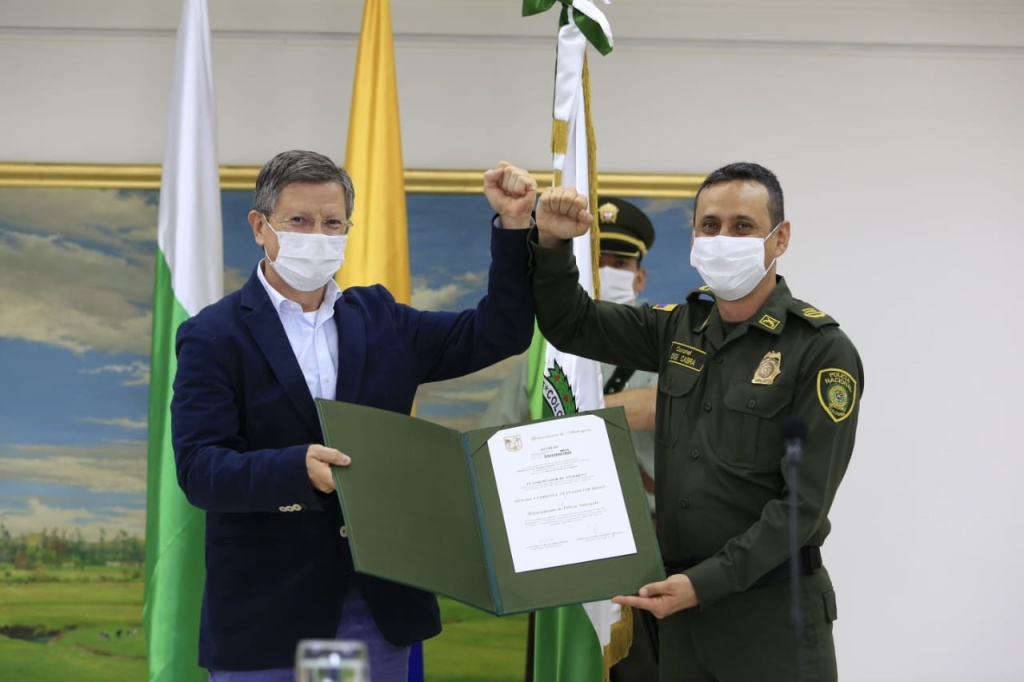 El gobernador (e) de Antioquia reconoció y agradeció el compromiso del Departamento de Policía Antioquia, en sus 58 de servicio al departamento