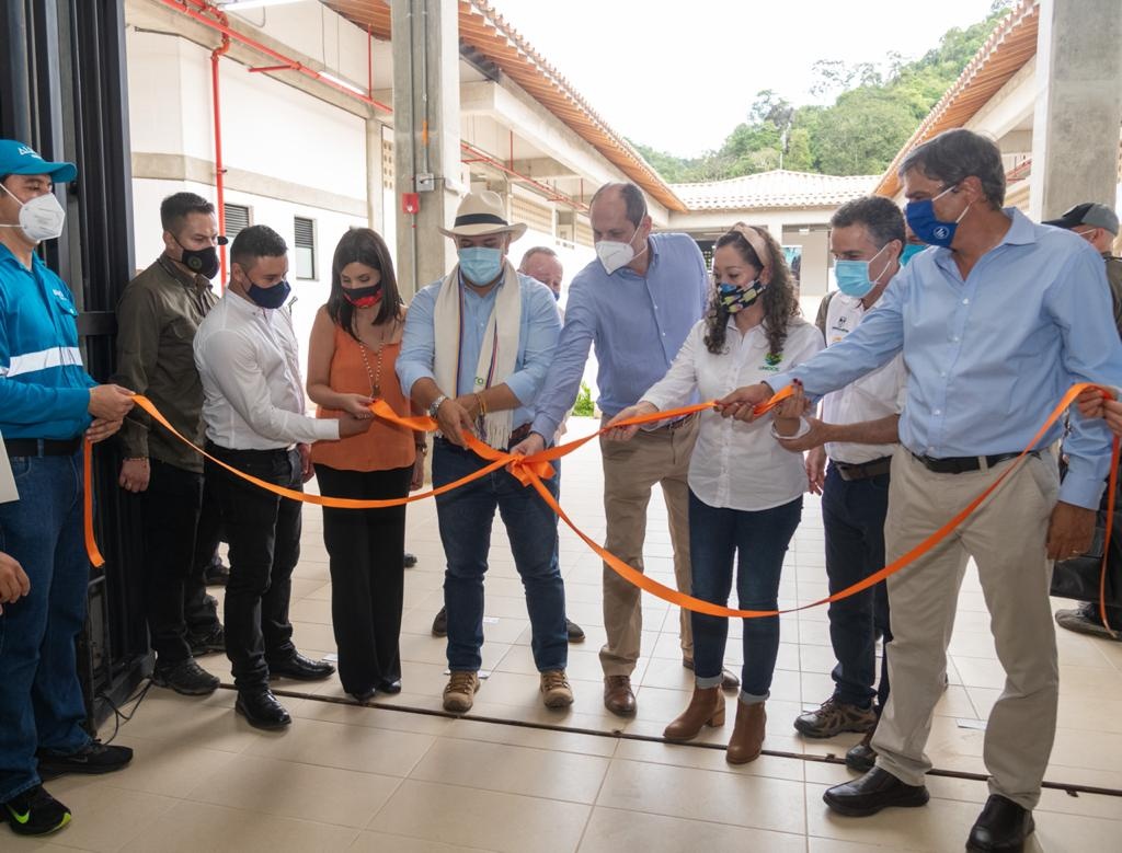 En Sonsón se dio apertura a la primera Institución Educativa del país construida a través del mecanismo de Obras por Impuestos