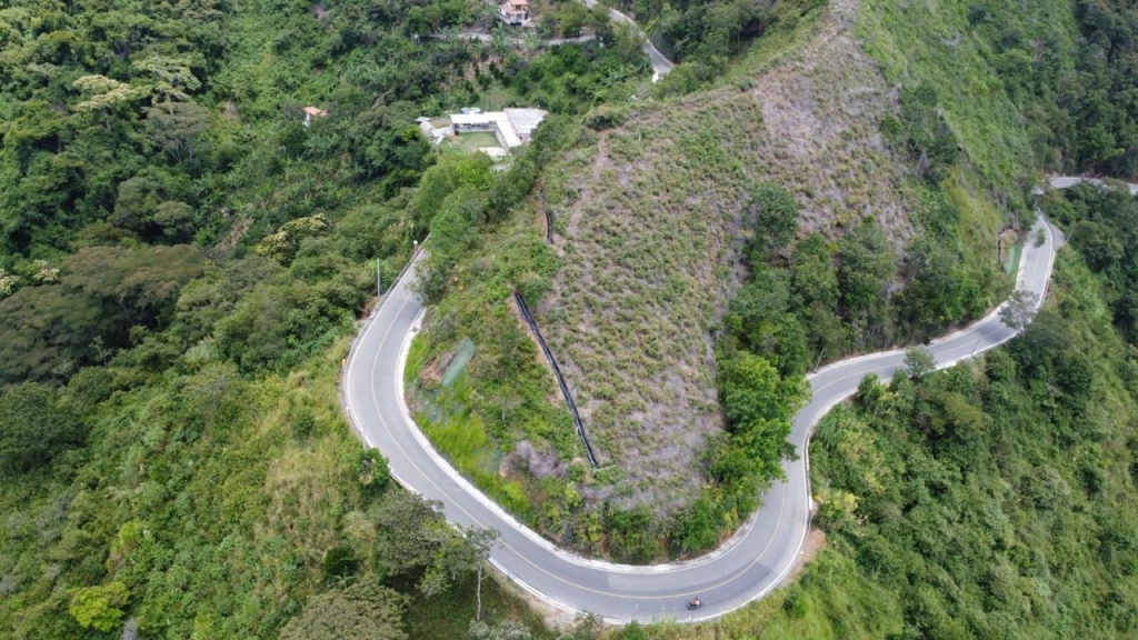 Con la habilitación de varios ejes viales, la Gobernación de Antioquia avanza en el Plan Vial Departamental