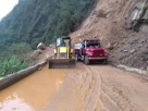 Seguimos atendiendo derrumbe en la vía Sonsón – Nariño