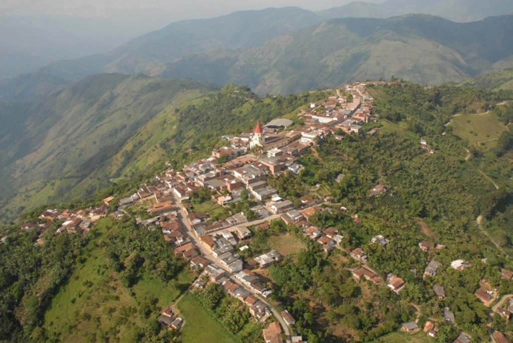 Seguridad jurídica en derecho de propiedad de linderos y área, un reto en el que Antioquia avanza