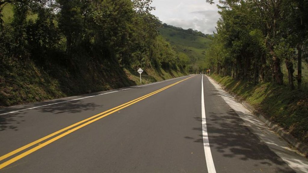En marcha, procesos para adjudicar obras e interventoría para mantenimiento de la red vial en Antioquia