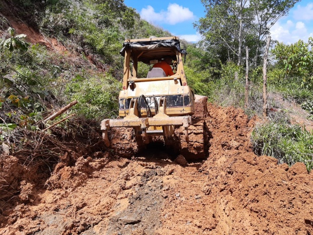 La Secretaría de Infraestructura y el DAPARD atienden de manera prioritaria emergencia vial en Yalí