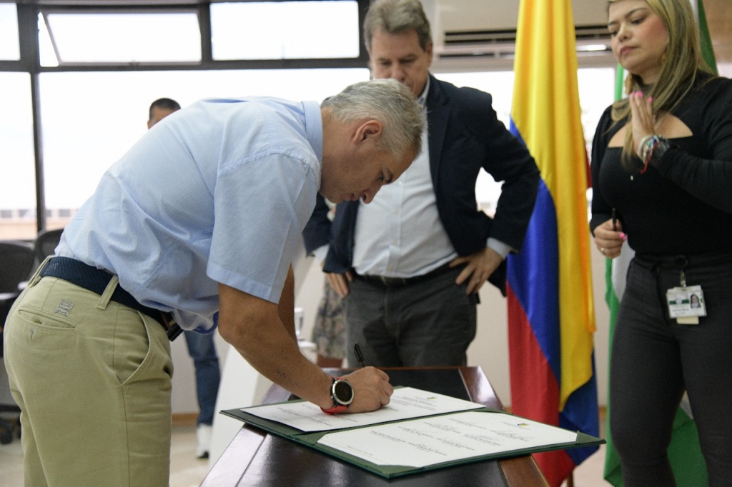 La Gobernación de Antioquia radicó dos proyectos de Ordenanza para la creación de las provincias Bioenergética del Norte y Agroindustrial del Occidente