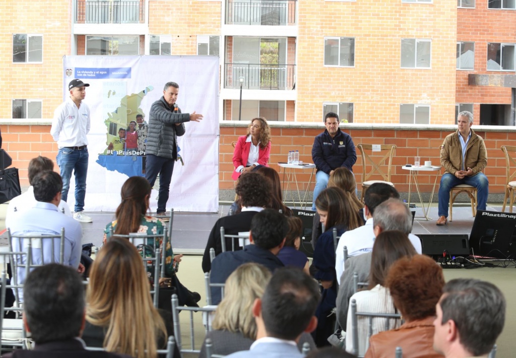 En Antioquia se otorga el primer subsidio del programa de vivienda Ecobertura de la Presidencia de la República