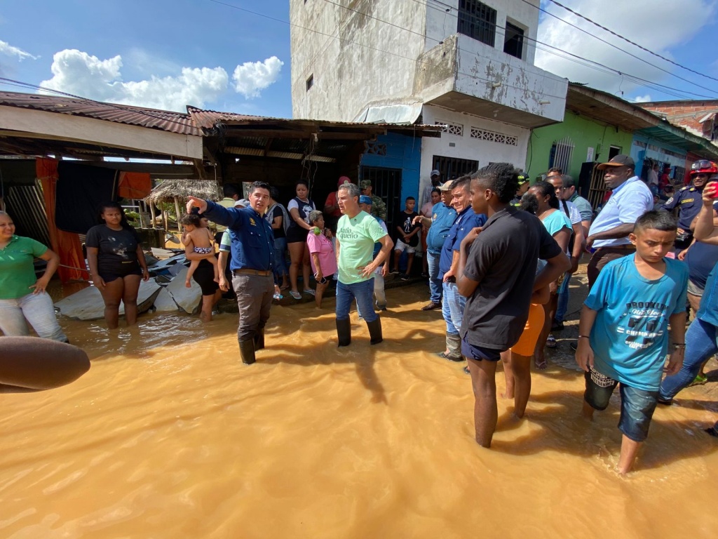 Más de 1.200 familias resultaron afectadas por inundación en Zaragoza. Gobernación de Antioquia apoya y acompaña la emergencia