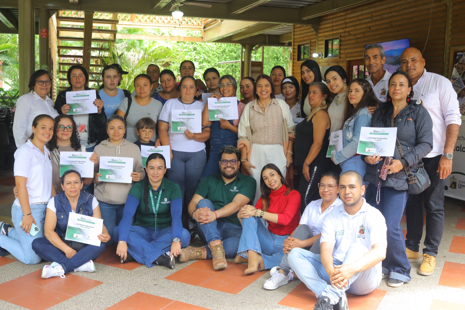 Gobernación de Antioquia pone en marcha 218 unidades productivas con el apoyo de alcaldesas y primeras damas del departamento