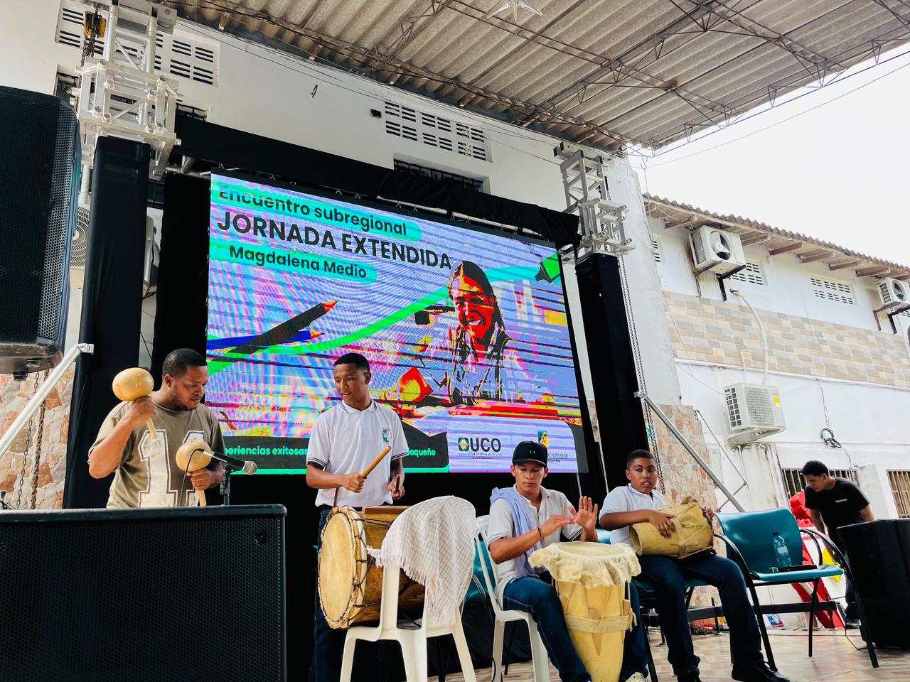 En el Magdalena Medio más de 2 mil estudiantes se benefician del programa Jornada Extendida de la Gobernación de Antioquia
