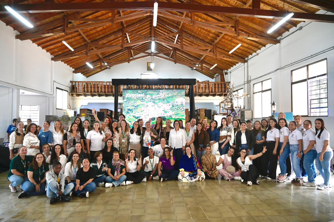 La Secretaría de las Mujeres fortaleció procesos para la garantía de derechos de las mujeres en Antioquia durante 2025 