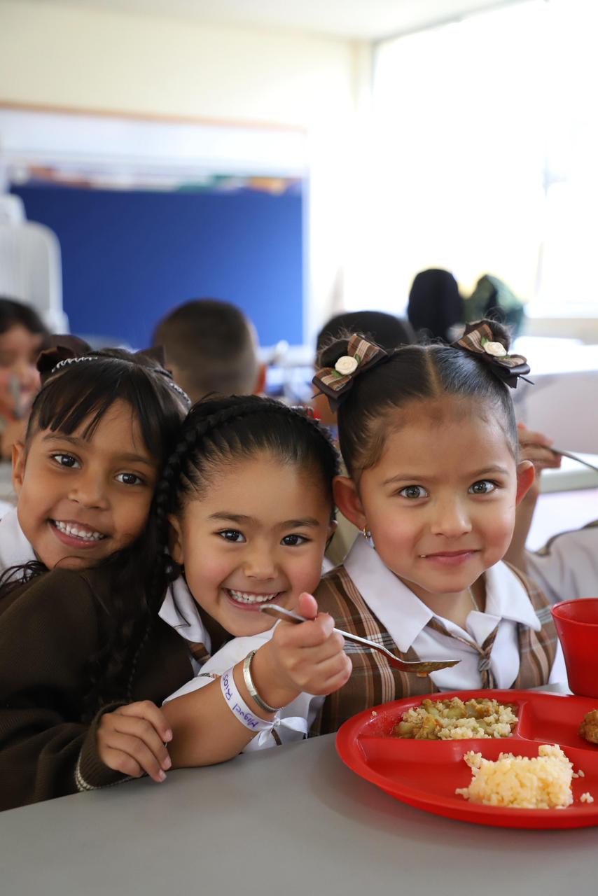 Gobernación de Antioquia ha invertido más de 500 mil millones de pesos en el PAE, beneficiando a más de 316 mil estudiantes del Departamento