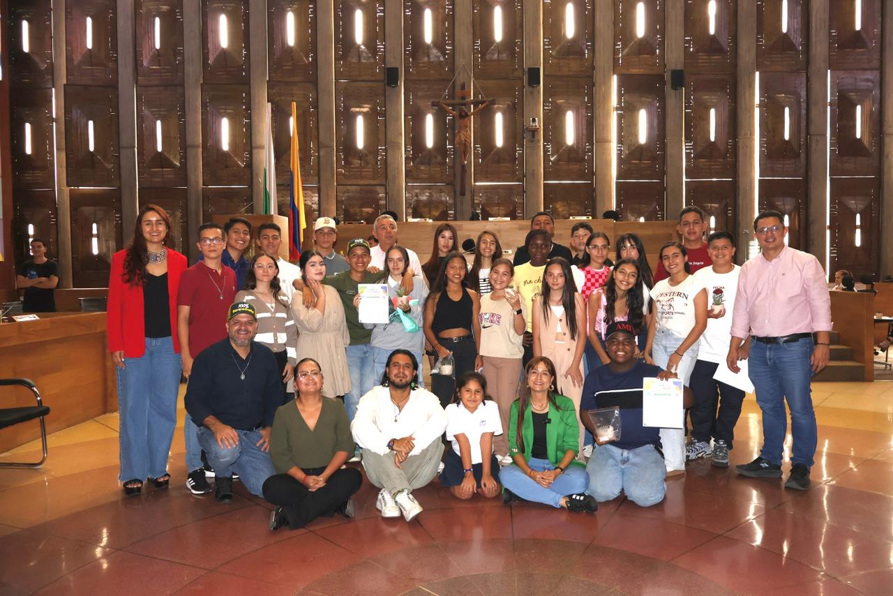 Niñas, niños y adolescentes consejeros de Antioquia fortalecen su liderazgo y participación en jornada especial en la Asamblea Departamental