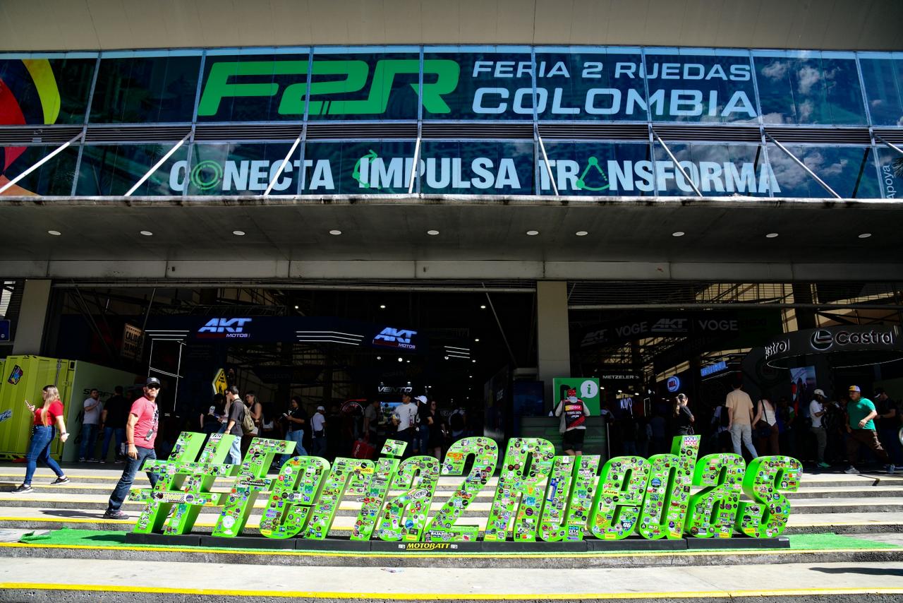 Gobernación de Antioquia está presente en la Feria de las Dos Ruedas con estand de pago del impuesto vehicular