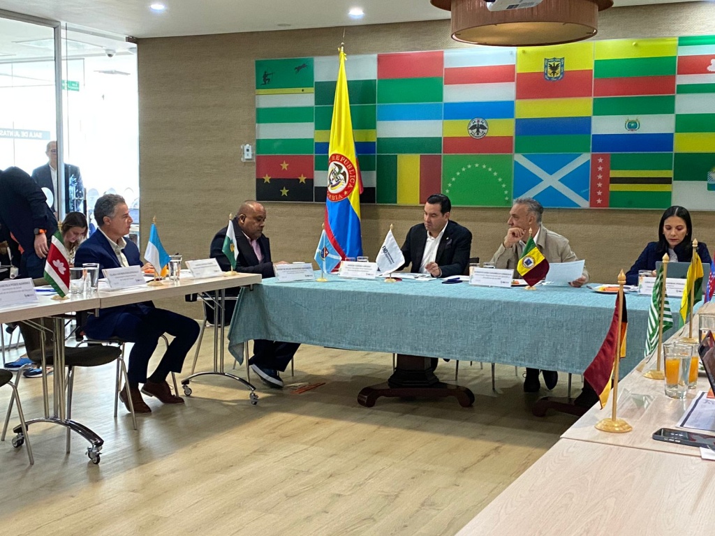 Gobernador de Antioquia recomendó hacer ajustes al proceso de Paz Total