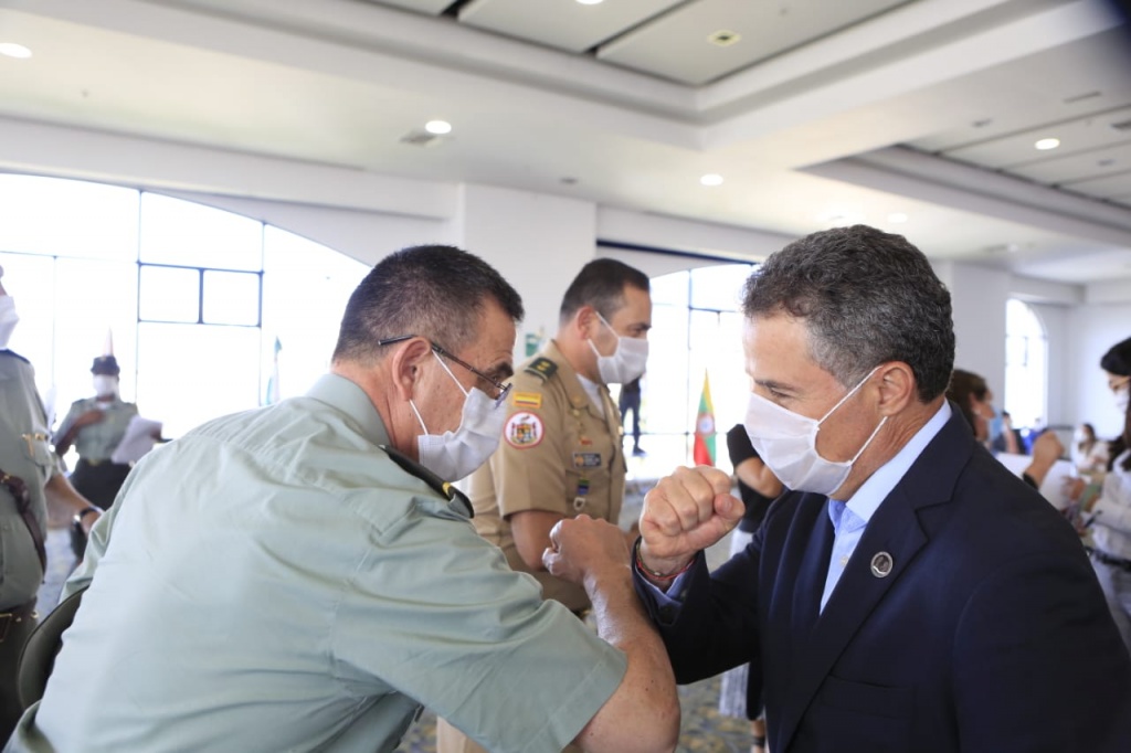 Gobernador de Antioquia destacó el trabajo realizado por el Brigadier General Eliecer Camacho al frente de la Policía Metropolitana del Valle de Aburrá