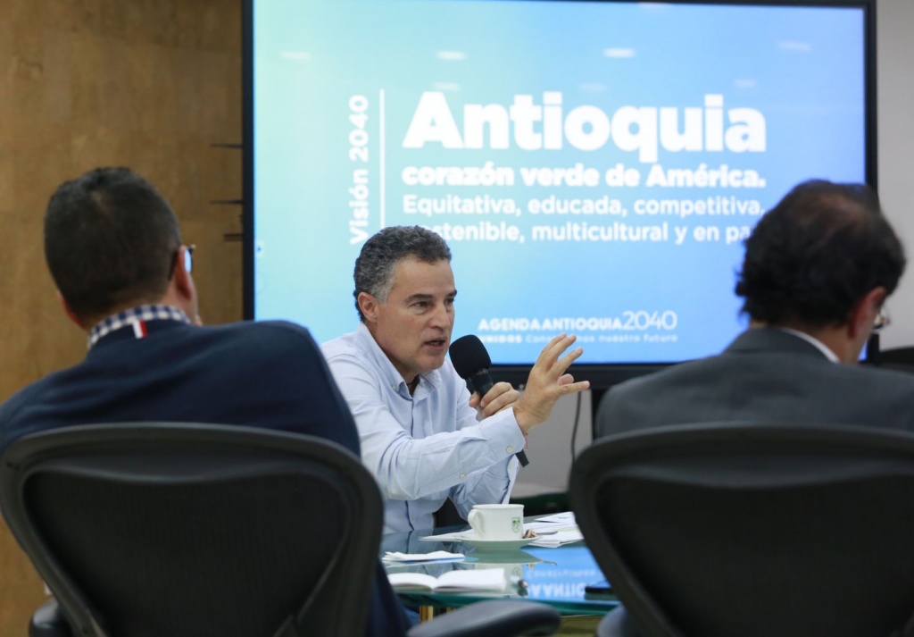 Gobernador de Antioquia socializó con el G8 la visión de la Agenda Antioquia 2040