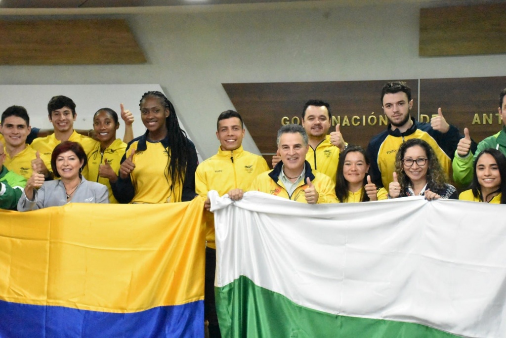 El Gobernador Aníbal Gaviria rindió homenaje a los atletas antioqueños que representarán a Colombia en los Juegos Bolivarianos 2022