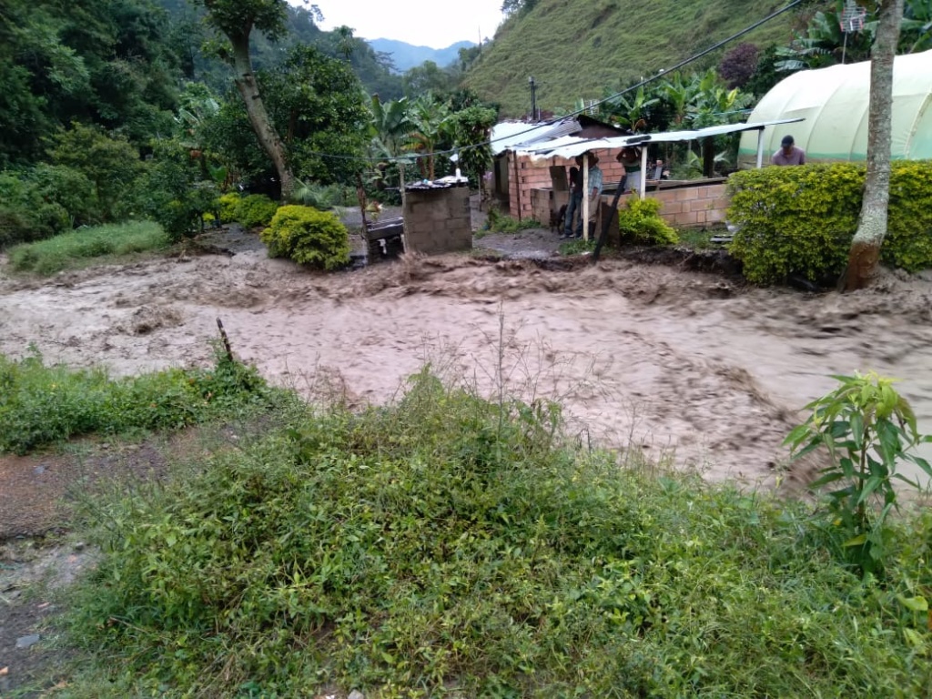 Seis municipios de Antioquia reportaron crecientes en ríos y quebradas tras las lluvias de las últimas horas