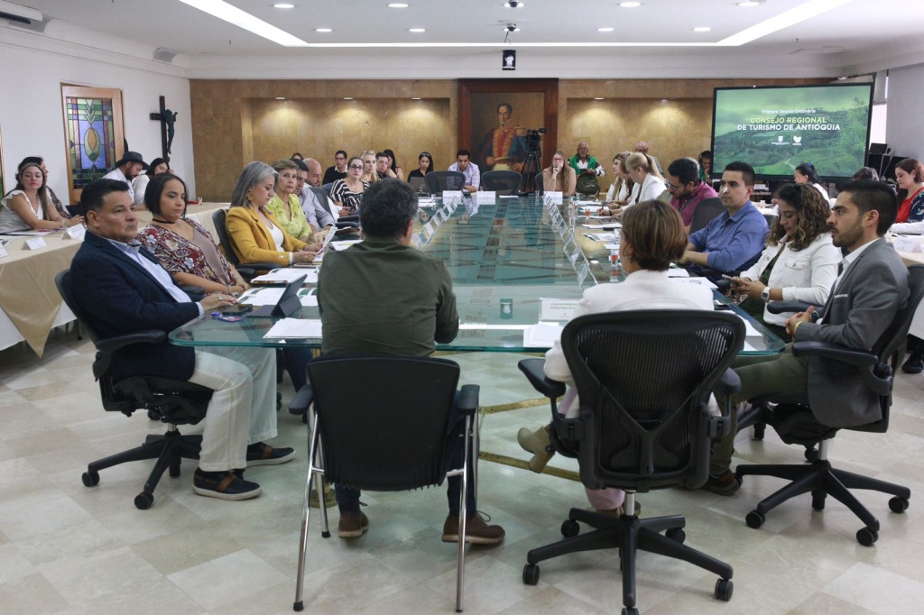 Gobernador de Antioquia instaló el Consejo Regional de Turismo de Antioquia