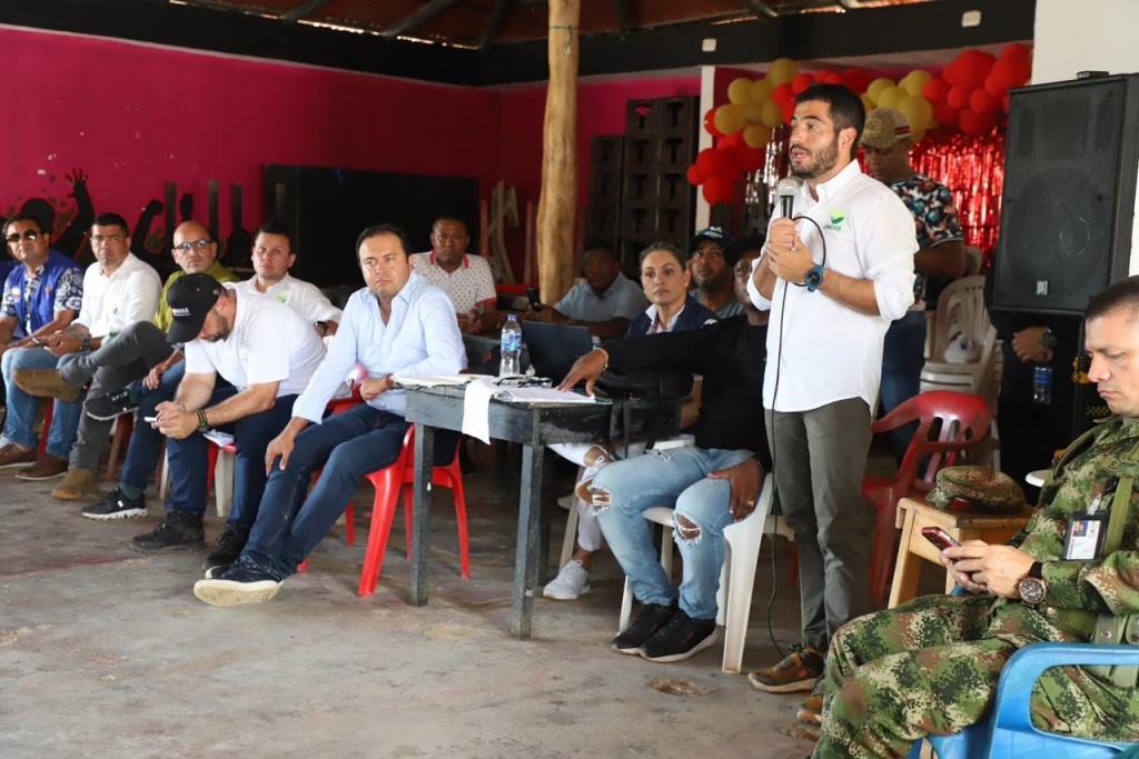 La Gobernación acompaña a las comunidades en su solicitud de  mantenimiento integral de la vía Necoclí - San Juan de Urabá