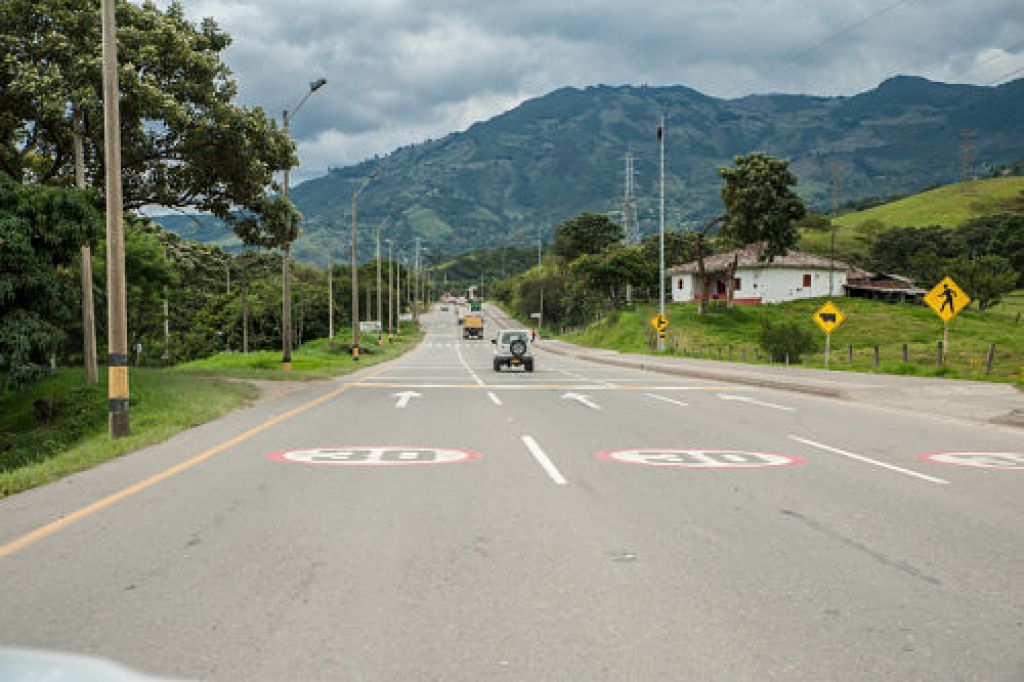Gobernación de Antioquia, de la mano con autoridades para brindar seguridad en la vía durante Semana Santa