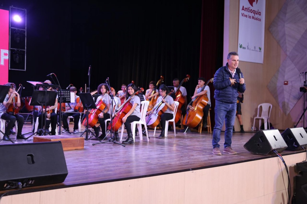 Con 543 participantes de 14 municipios del Oriente, terminó en Marinilla el sexto encuentro subregional de Antioquia Vive la Música